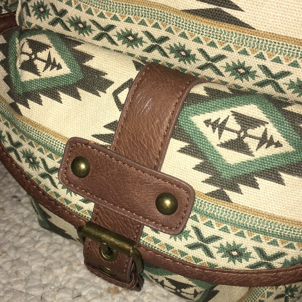 Small Mudd Tribal Backpack - Picture 4 of 7
